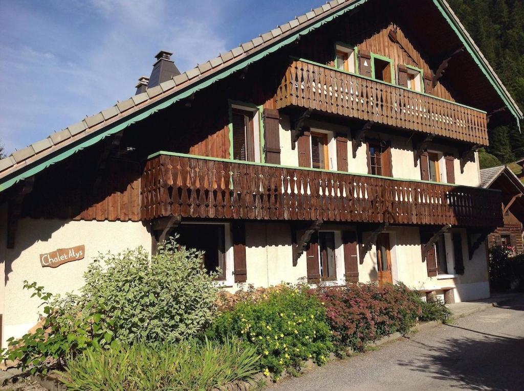 Spacious Ski Chalet In Traditional French Village, Sleeps 8, Four Star With Fibre Broadband Abondance Extérieur photo