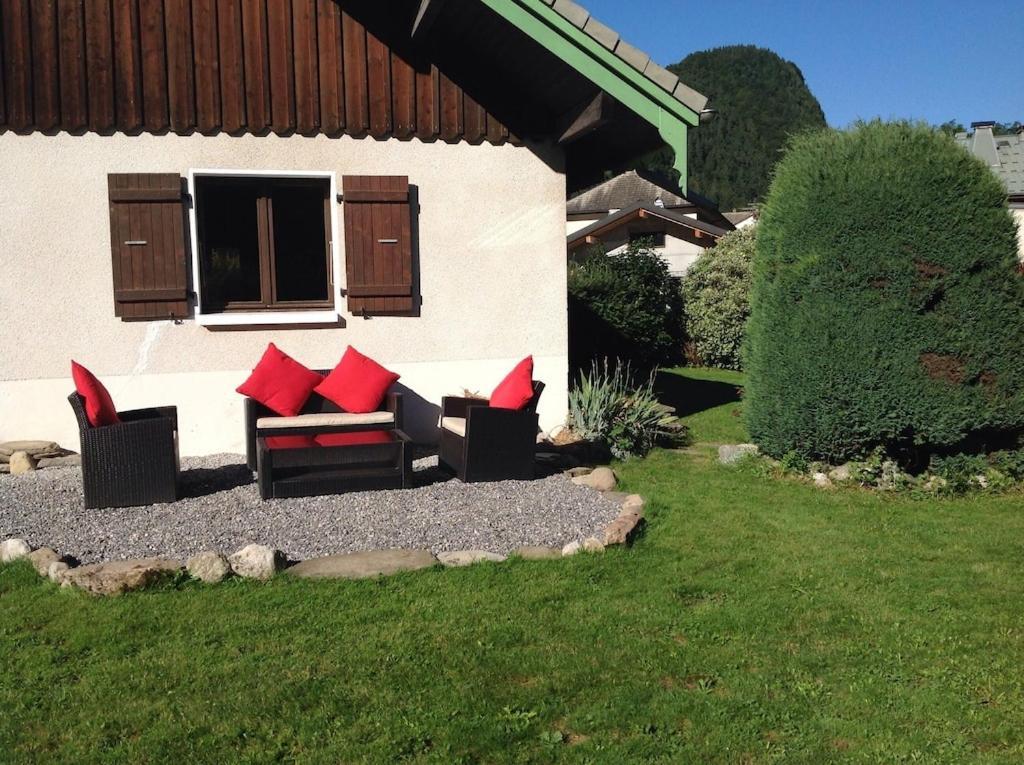 Spacious Ski Chalet In Traditional French Village, Sleeps 8, Four Star With Fibre Broadband Abondance Extérieur photo