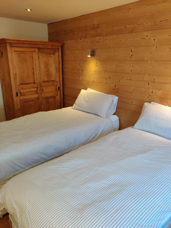 Spacious Ski Chalet In Traditional French Village, Sleeps 8, Four Star With Fibre Broadband Abondance Extérieur photo