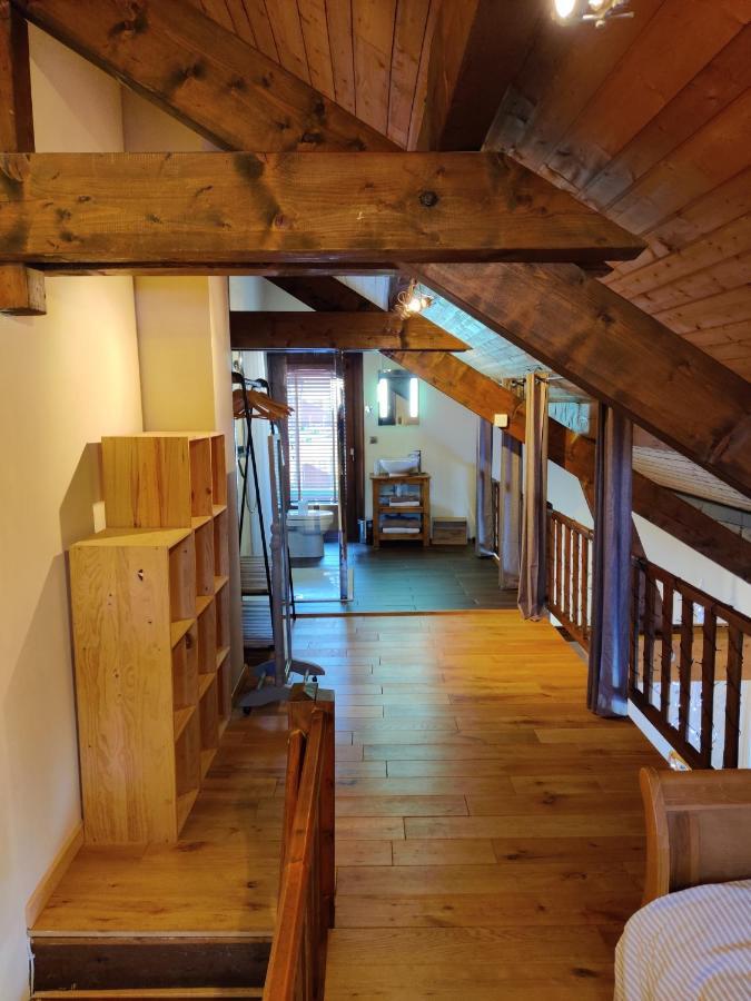 Spacious Ski Chalet In Traditional French Village, Sleeps 8, Four Star With Fibre Broadband Abondance Extérieur photo