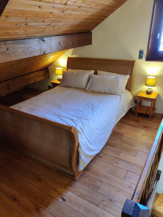 Spacious Ski Chalet In Traditional French Village, Sleeps 8, Four Star With Fibre Broadband Abondance Extérieur photo