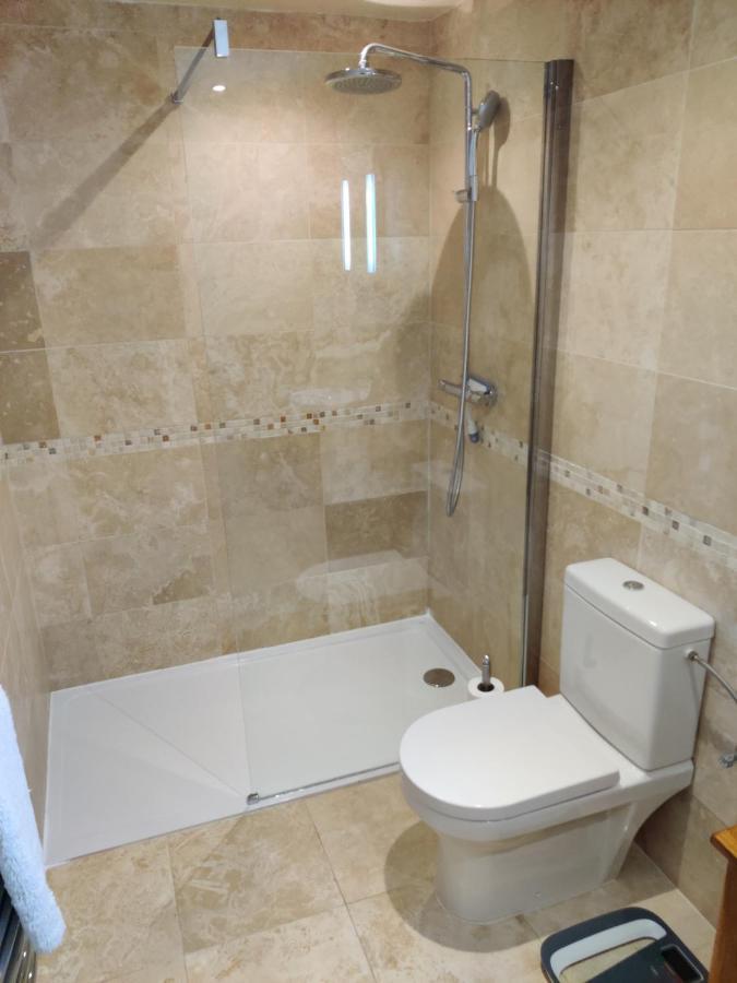 Spacious Ski Chalet In Traditional French Village, Sleeps 8, Four Star With Fibre Broadband Abondance Extérieur photo