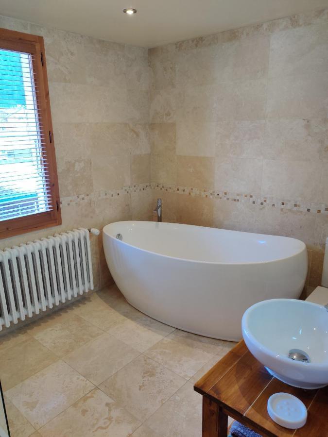Spacious Ski Chalet In Traditional French Village, Sleeps 8, Four Star With Fibre Broadband Abondance Extérieur photo