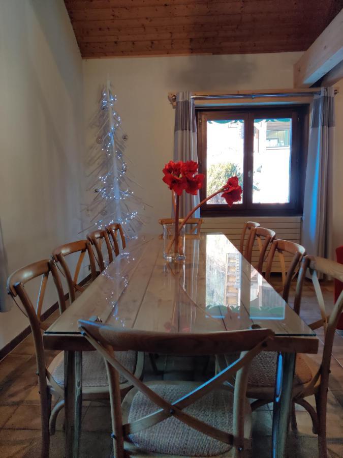 Spacious Ski Chalet In Traditional French Village, Sleeps 8, Four Star With Fibre Broadband Abondance Extérieur photo